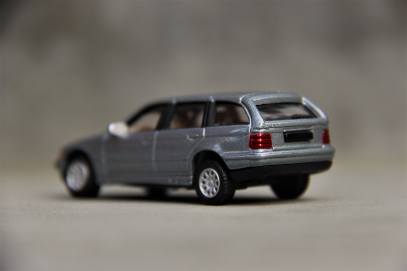 Illustration for article titled Teutonic Tuesday: Toys vs. Models, 3 Series Edition